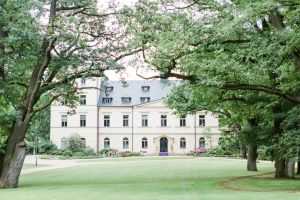 wedding at CHateau Mcely, wedding planning and coordination, organization of wedding day,wedding agency Prague, Svatby podle Adély